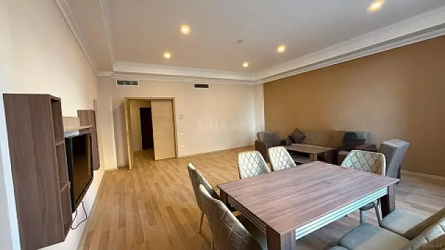 Kirayə verilir 2 otaqlı mənzil 121 m² — Bakı 2 otaq 121.00 m²
