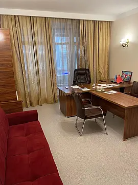 Kirayə verilir obyekt 330 m² — Bakı 330.00 m²