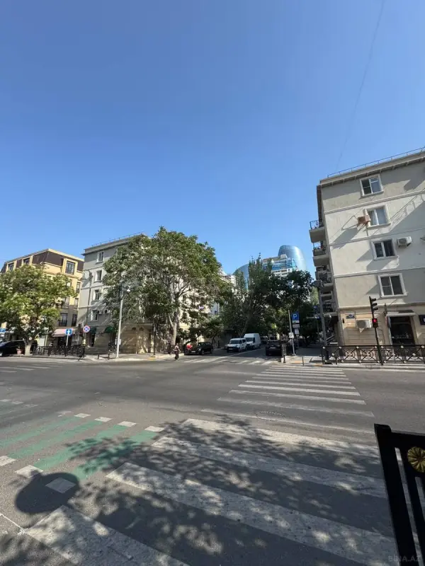 Satılır obyekt 500 m²