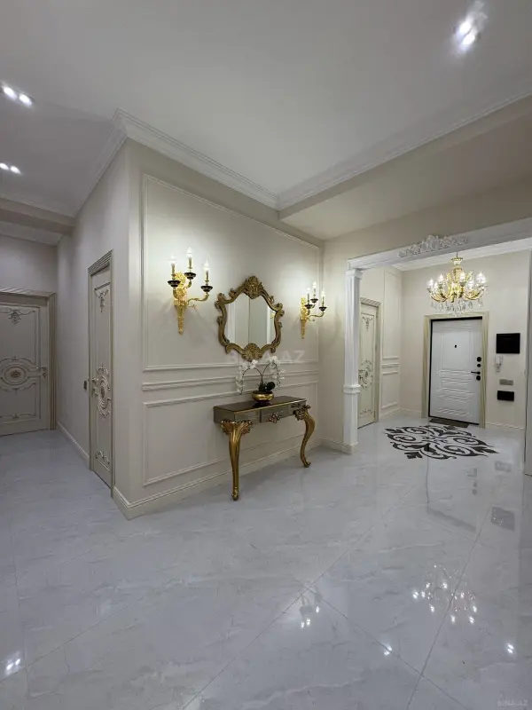 Satılır 3 otaqlı mənzil 148 m²