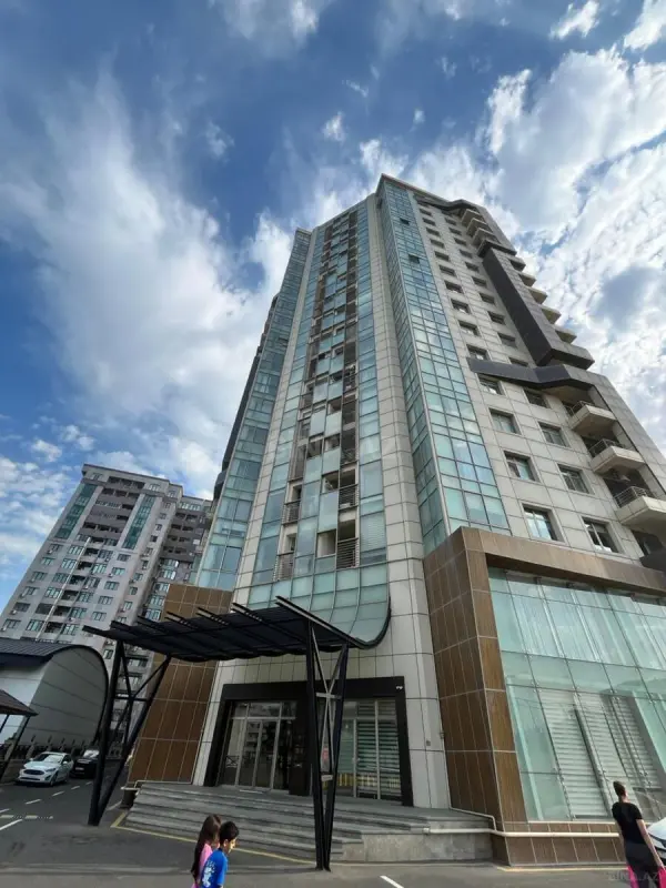 Satılır 2 otaqlı mənzil 85 m²
