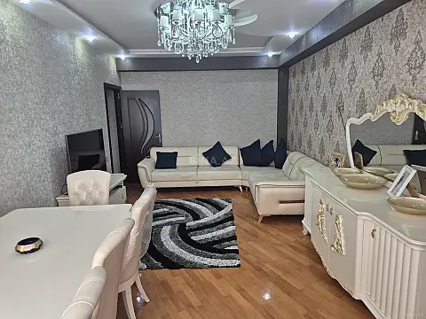 Satılır 3 otaqlı mənzil 90 m² — Bakı 3 otaq 90.00 m²