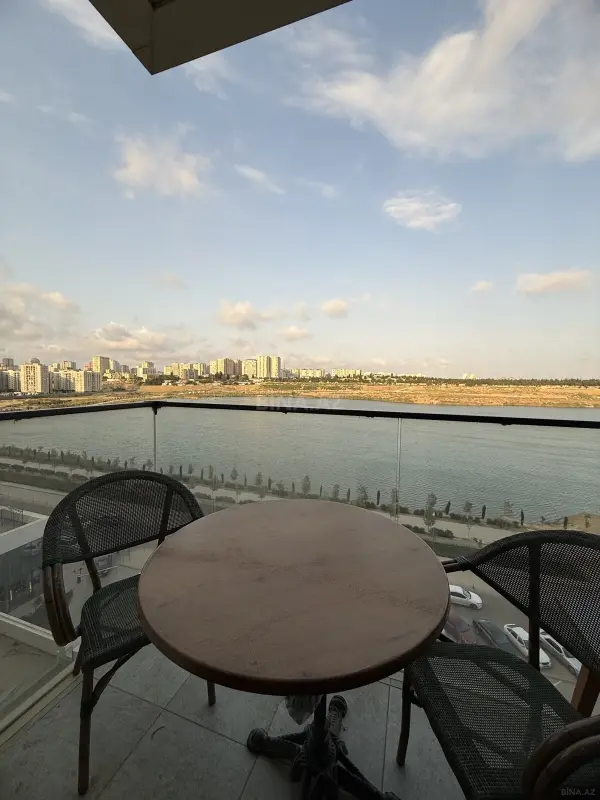 Satılır 3 otaqlı mənzil 97 m²