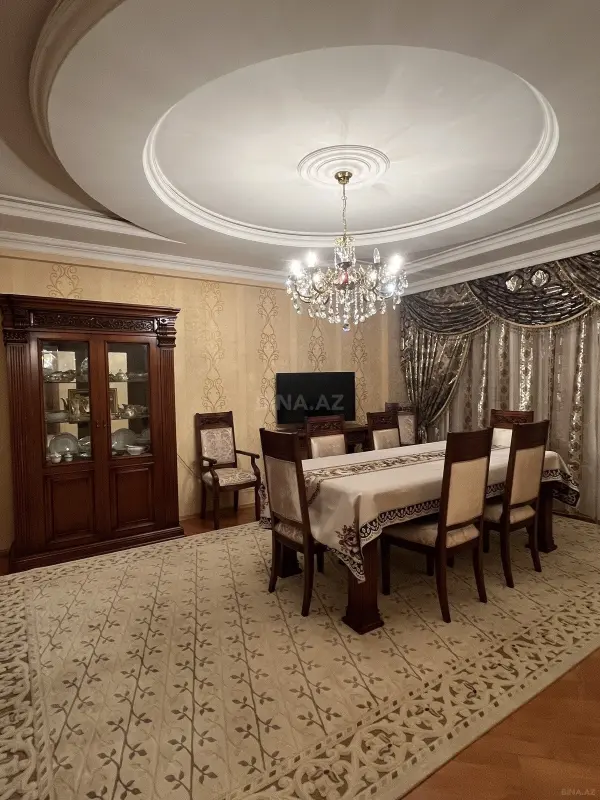 Satılır 2 otaqlı mənzil 92 m²