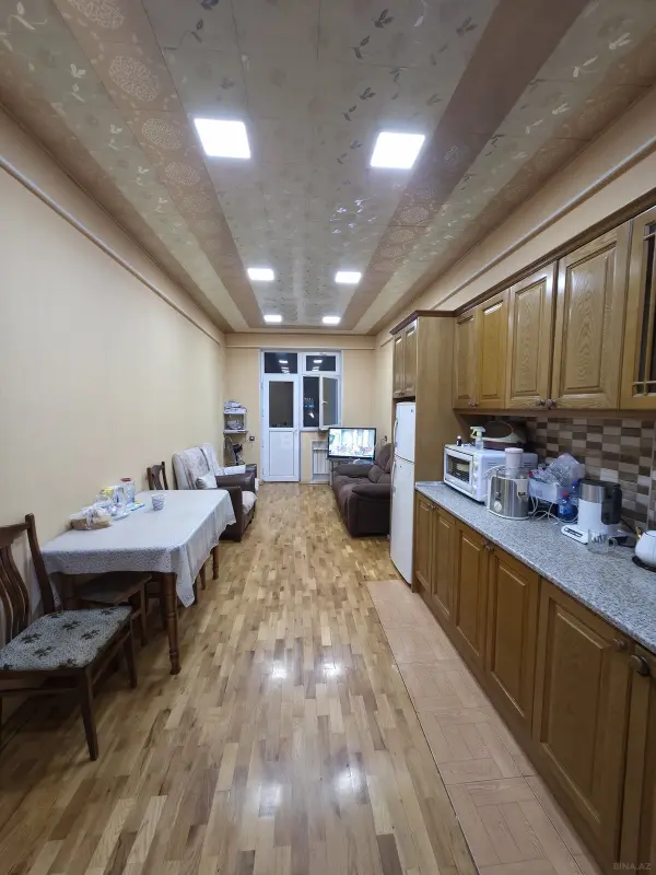 Satılır 3 otaqlı mənzil 95 m²