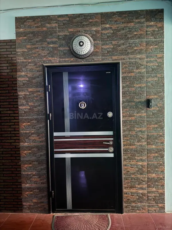 Satılır 3 otaqlı mənzil 122 m²