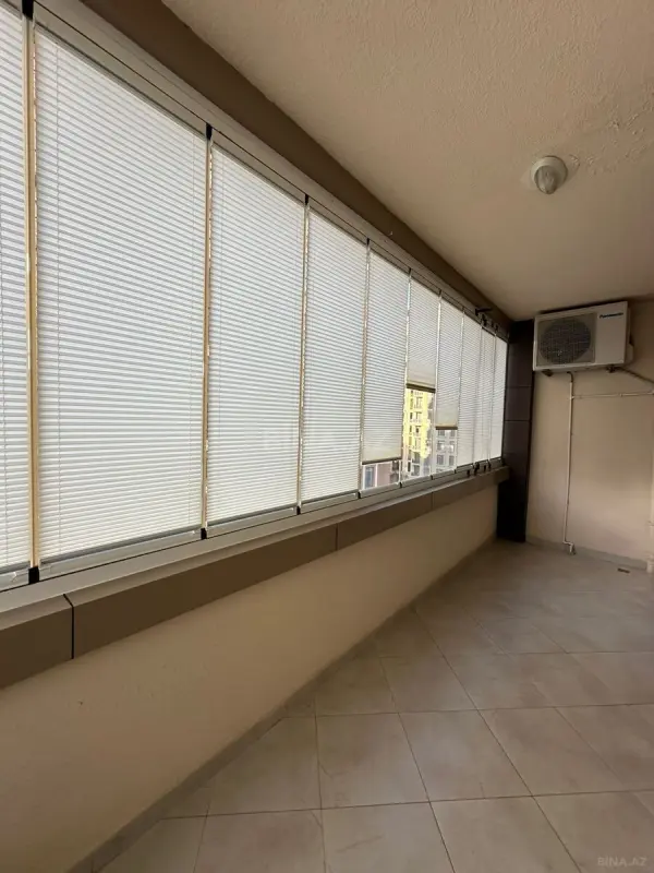 Satılır 2 otaqlı mənzil 78 m²