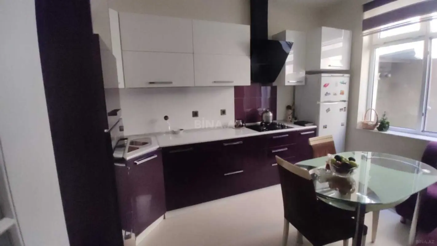 Satılır 4 otaqlı həyət evi 140 m²