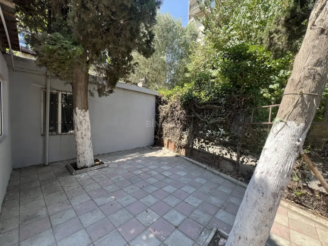 Satılır obyekt 100 m²
