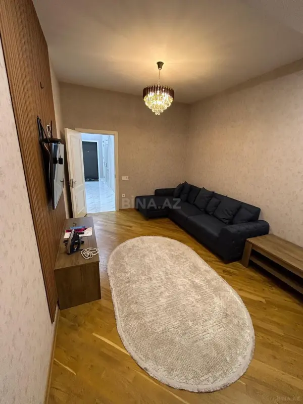Kirayə verilir 3 otaqlı mənzil 120 m²