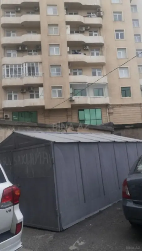 Satılır qaraj 18 m²