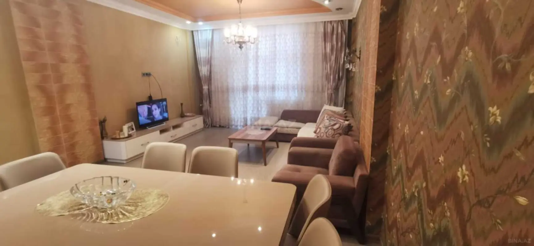Satılır 4 otaqlı mənzil 170 m²