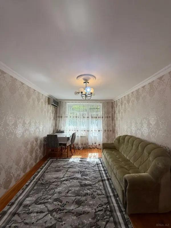 Kirayə verilir 2 otaqlı mənzil 60 m²