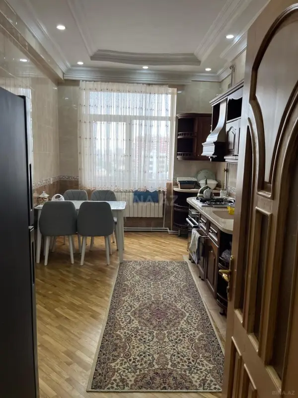 Kirayə verilir 2 otaqlı mənzil 100 m²