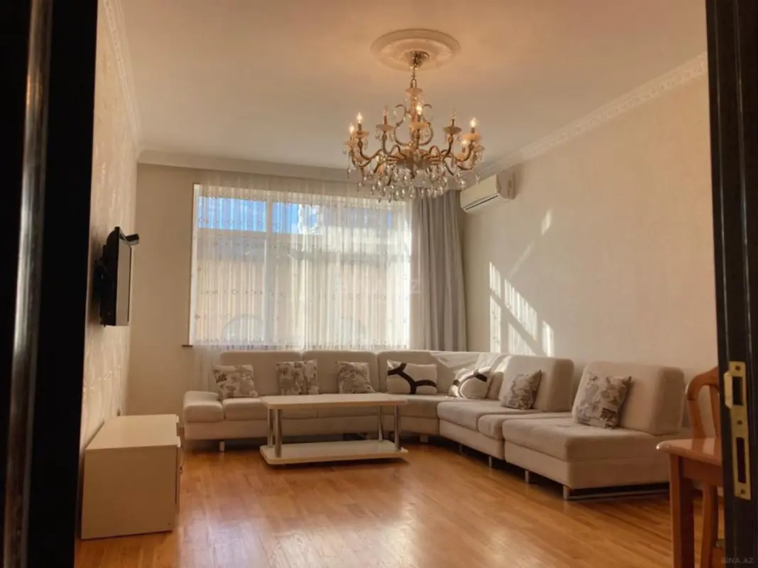Kirayə verilir 3 otaqlı mənzil 100 m²