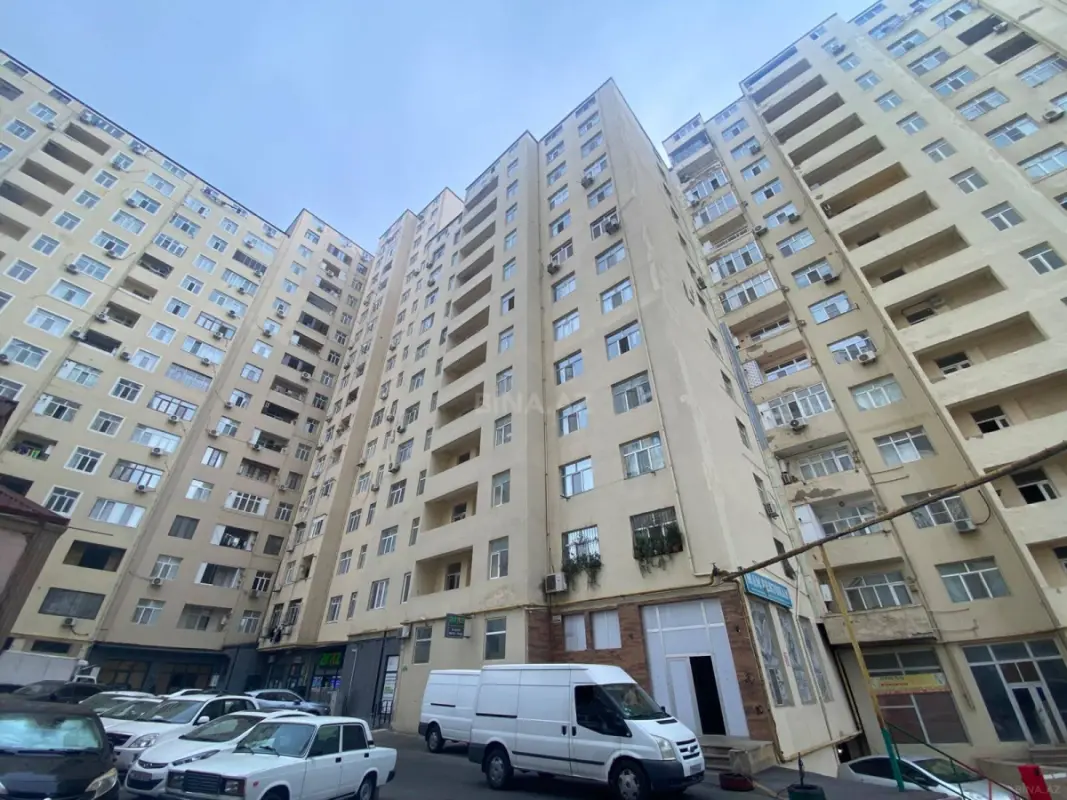 Satılır 2 otaqlı mənzil 59 m²