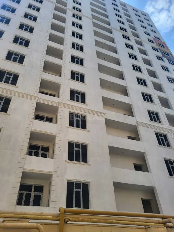Satılır 1 otaqlı mənzil 66.5 m²