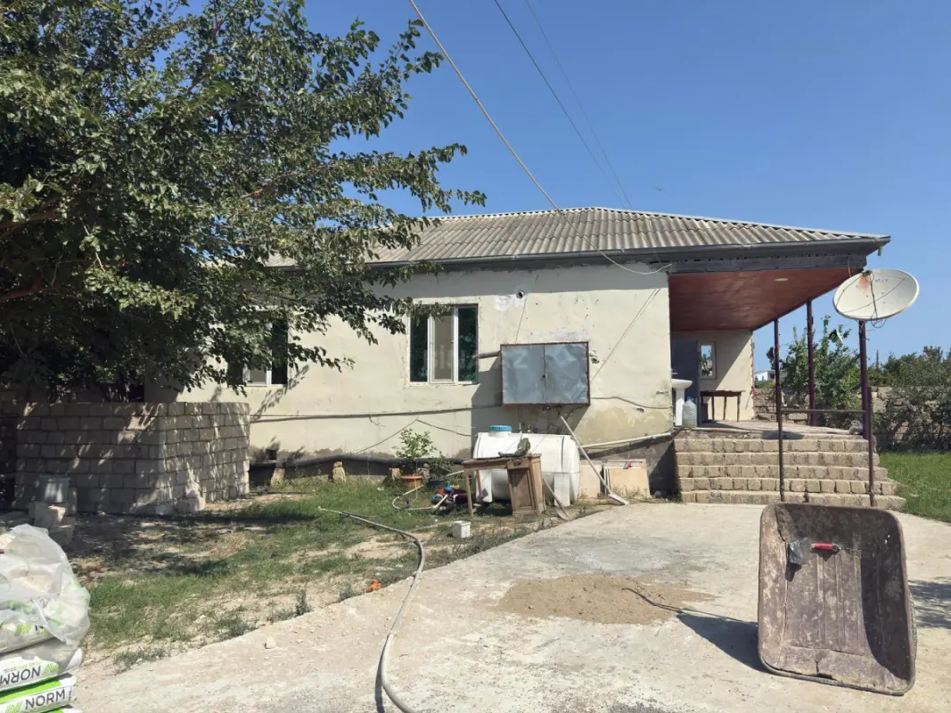 Satılır 3 otaqlı həyət evi 110 m²
