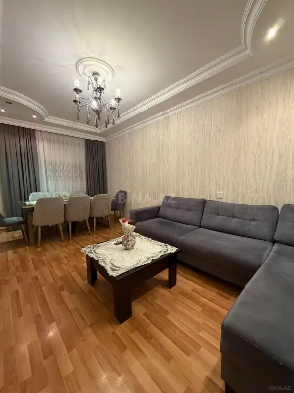 Satılır 5 otaqlı mənzil 120 m²
