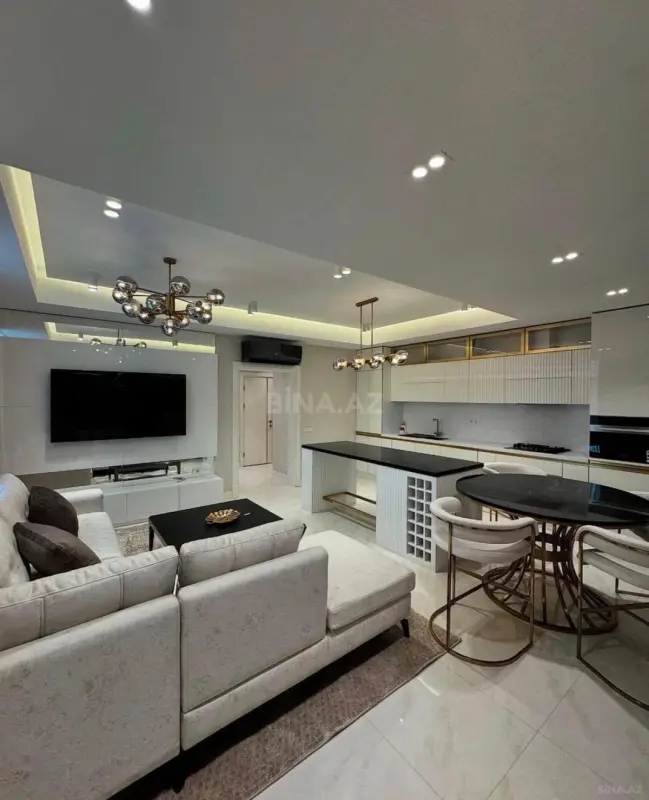 Satılır 3 otaqlı mənzil 108 m²