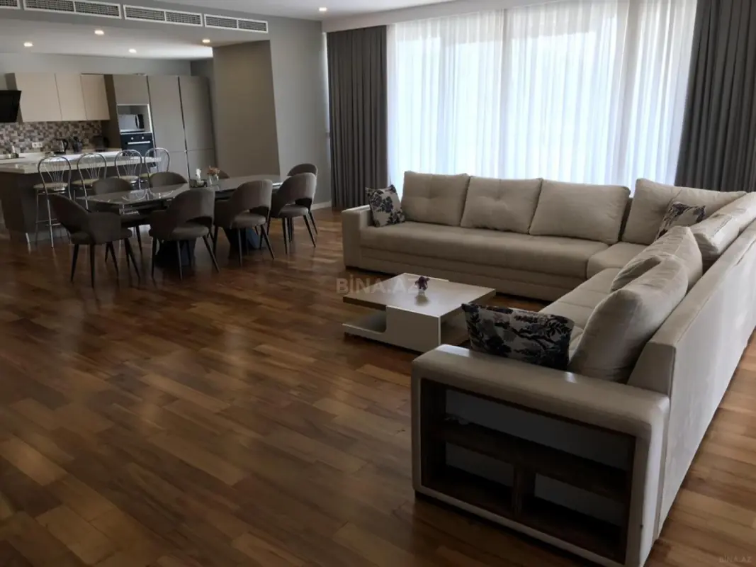 Kirayə verilir 4 otaqlı mənzil 380 m²