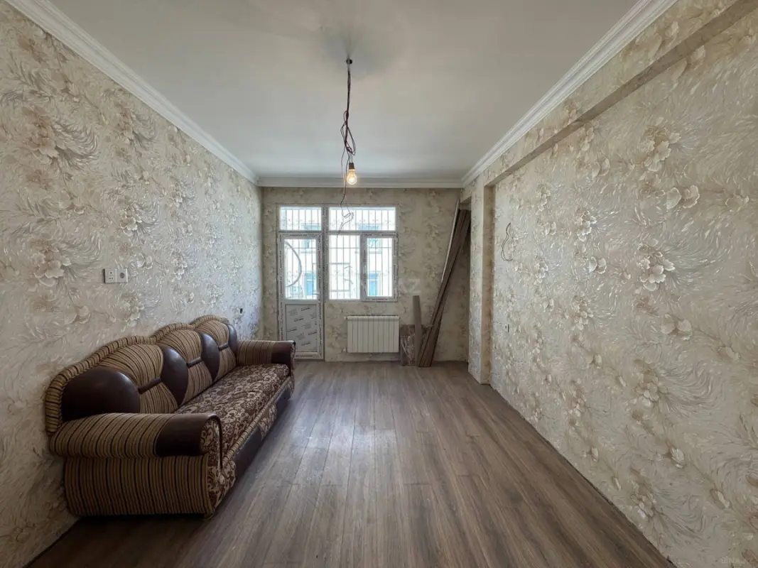 Satılır 3 otaqlı mənzil 83 m²