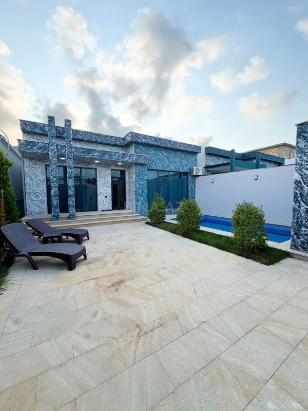Satılır 4 otaqlı həyət evi 130 m²