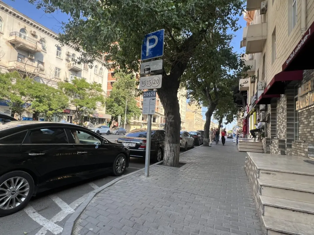 Satılır obyekt 90 m²