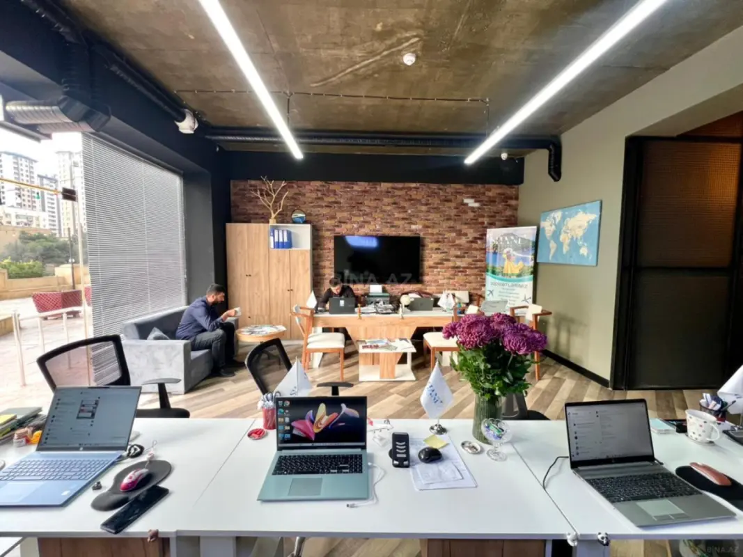 Kirayə verilir 2 otaqlı ofis 80 m²