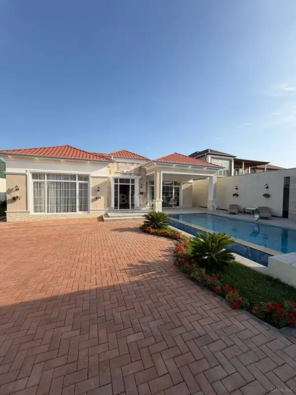 Satılır 4 otaqlı həyət evi 165 m²