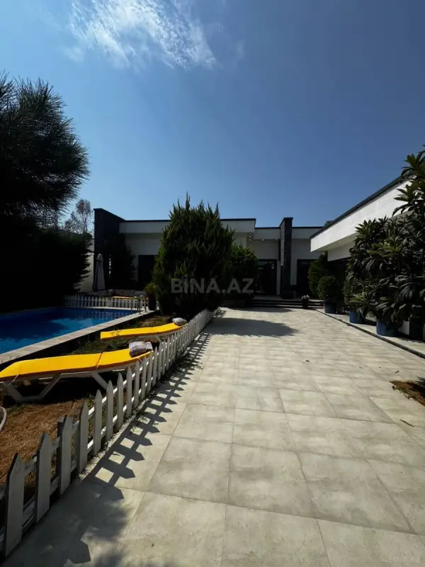Satılır 4 otaqlı həyət evi 186 m²