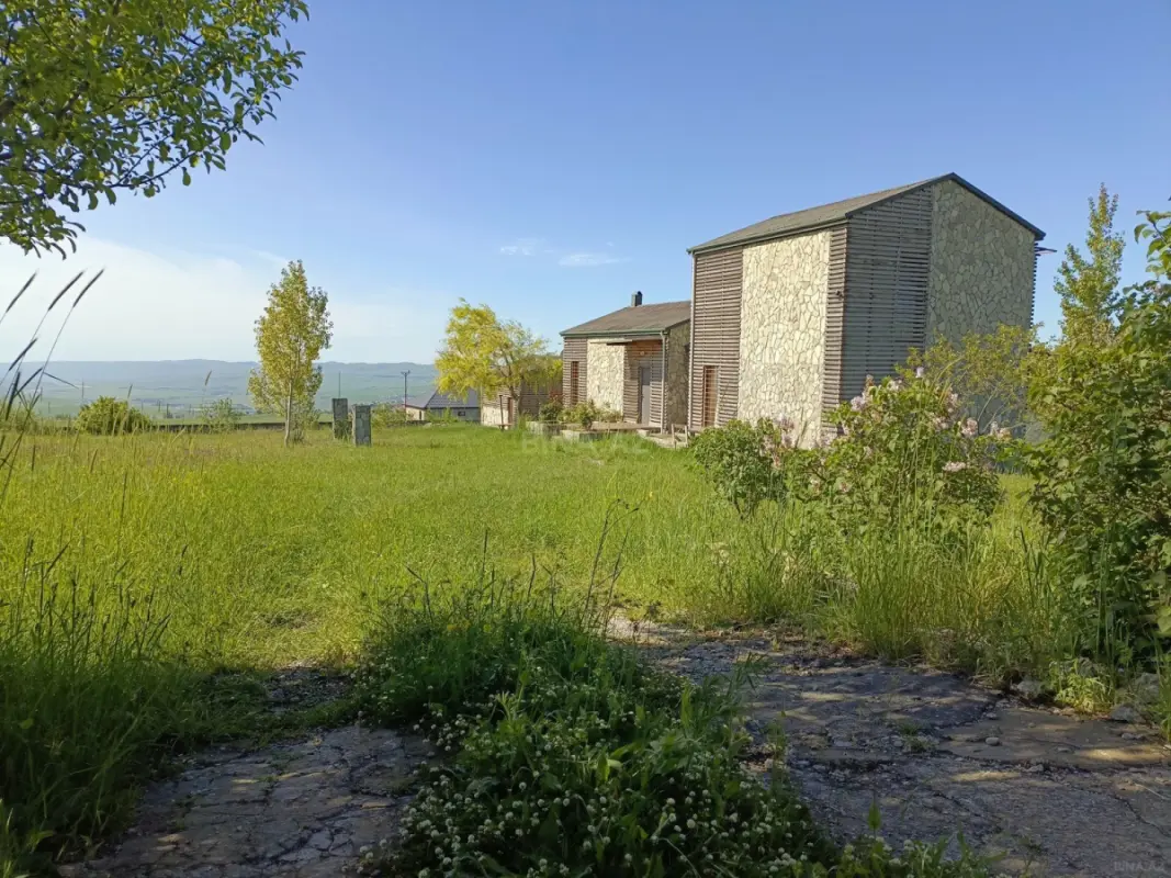 Kirayə verilir 4 otaqlı həyət evi 200 m²