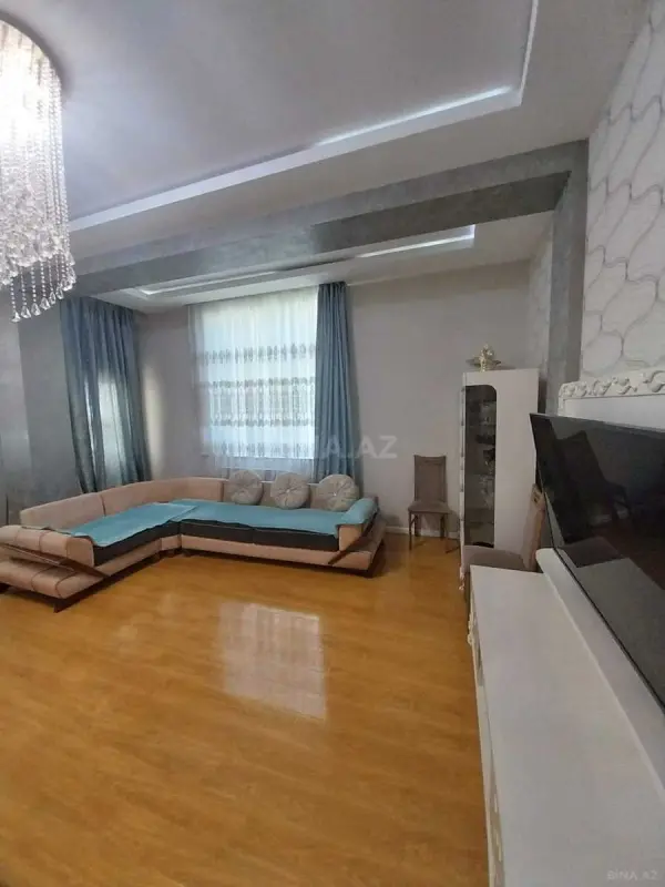 Satılır 3 otaqlı mənzil 117 m²