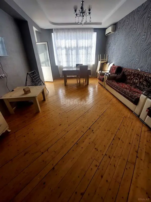 Satılır 3 otaqlı mənzil 96 m²