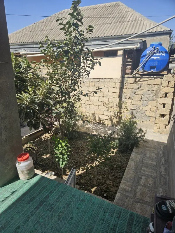 Satılır 4 otaqlı həyət evi 103 m²