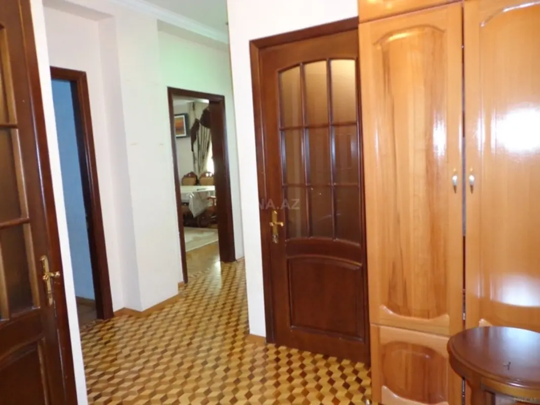 Kirayə verilir 3 otaqlı mənzil 115 m²