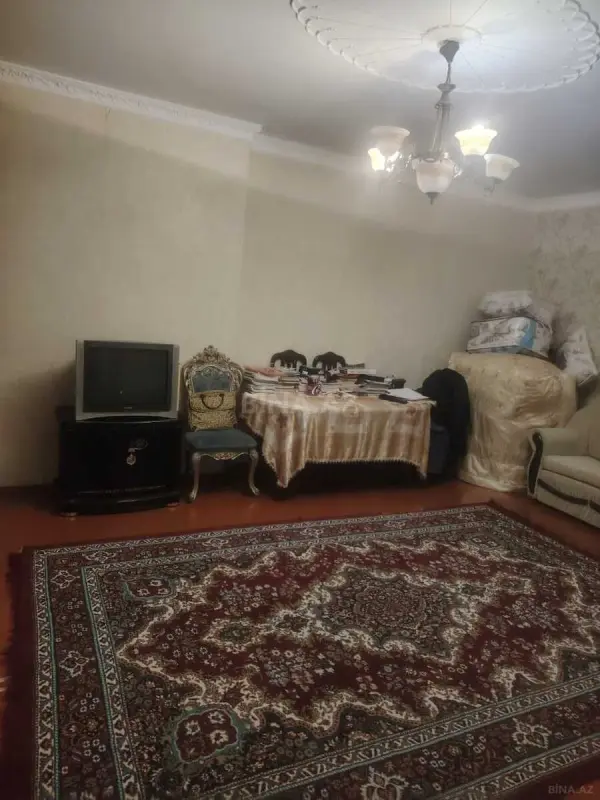 Satılır 5 otaqlı mənzil 126 m²