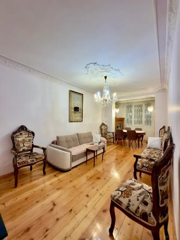 Satılır 3 otaqlı mənzil 95 m²