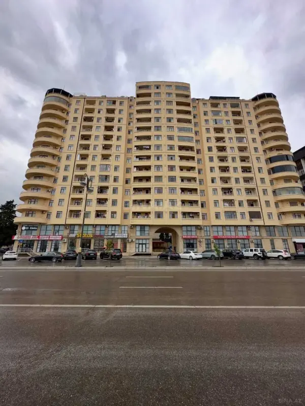 Satılır 3 otaqlı mənzil 84 m²
