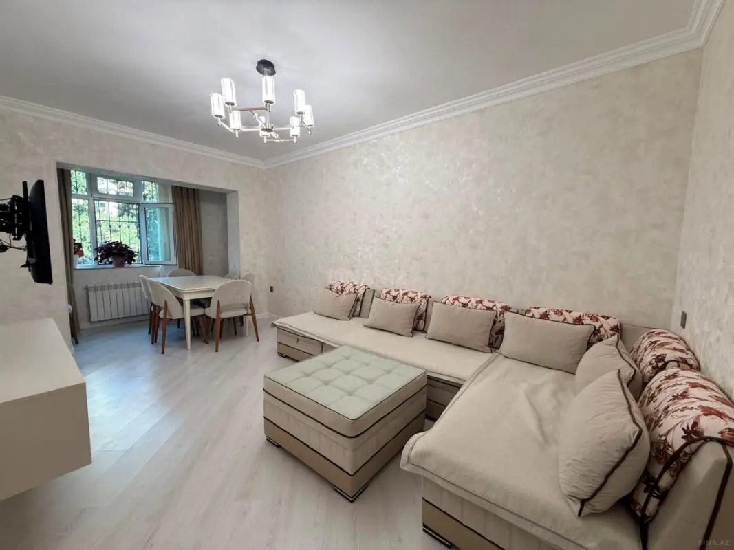 Satılır 4 otaqlı mənzil 100 m²