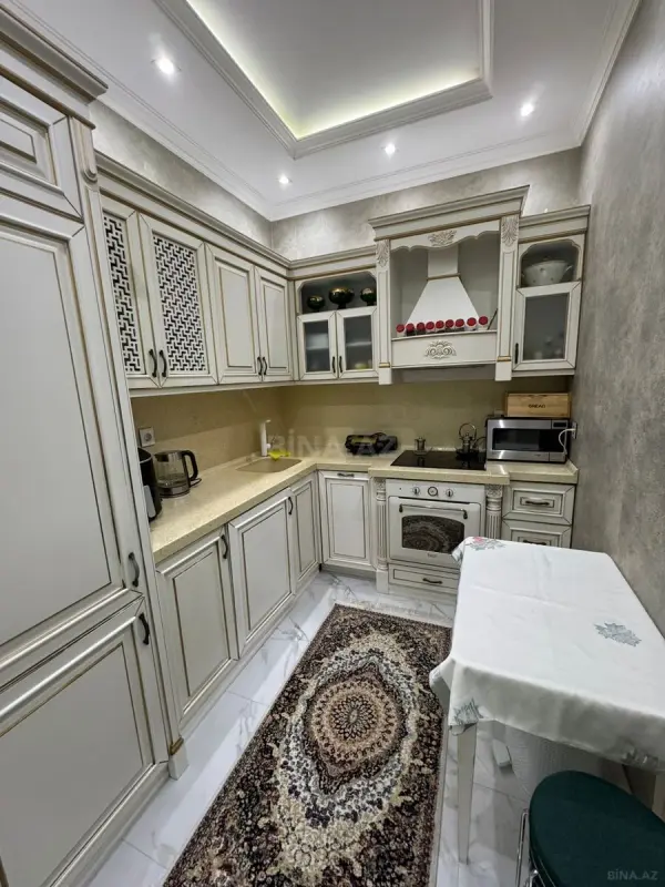 Satılır 3 otaqlı mənzil 112 m²