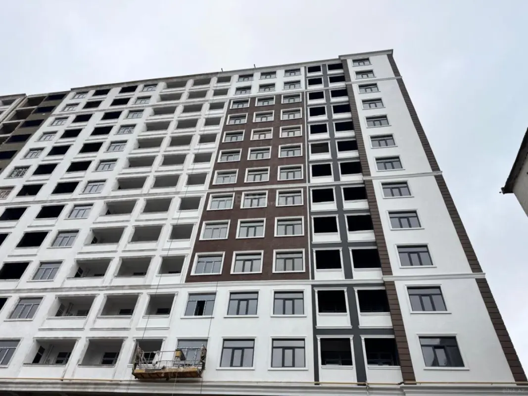 Satılır 3 otaqlı mənzil 94 m²