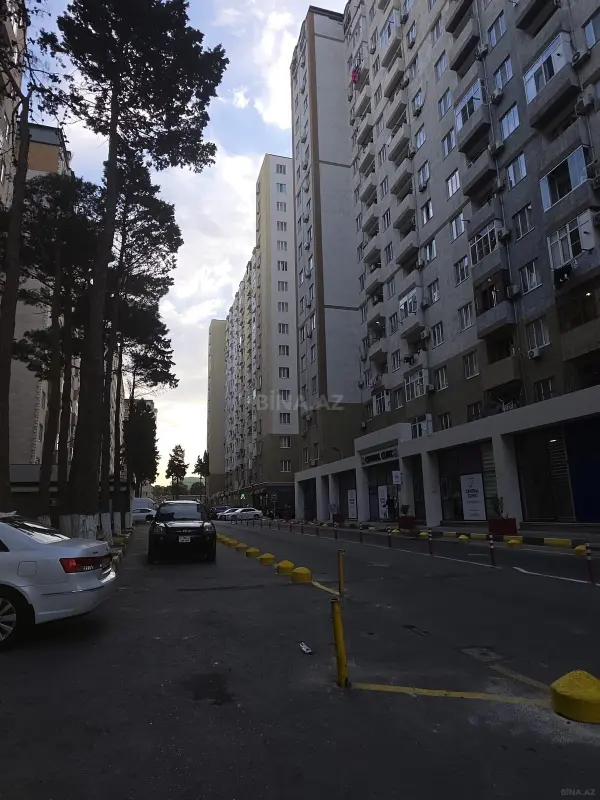 Satılır 2 otaqlı mənzil 61 m²