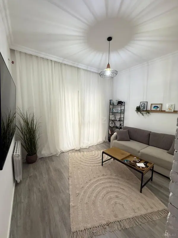 Satılır 2 otaqlı mənzil 45 m²