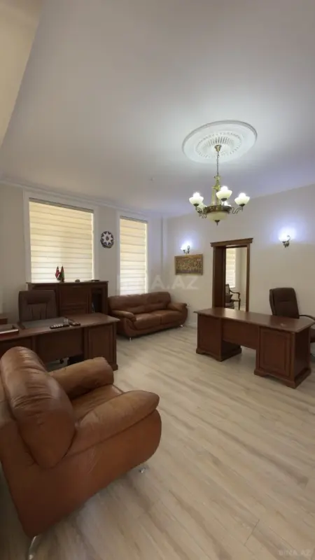 Kirayə verilir 3 otaqlı ofis 90 m²
