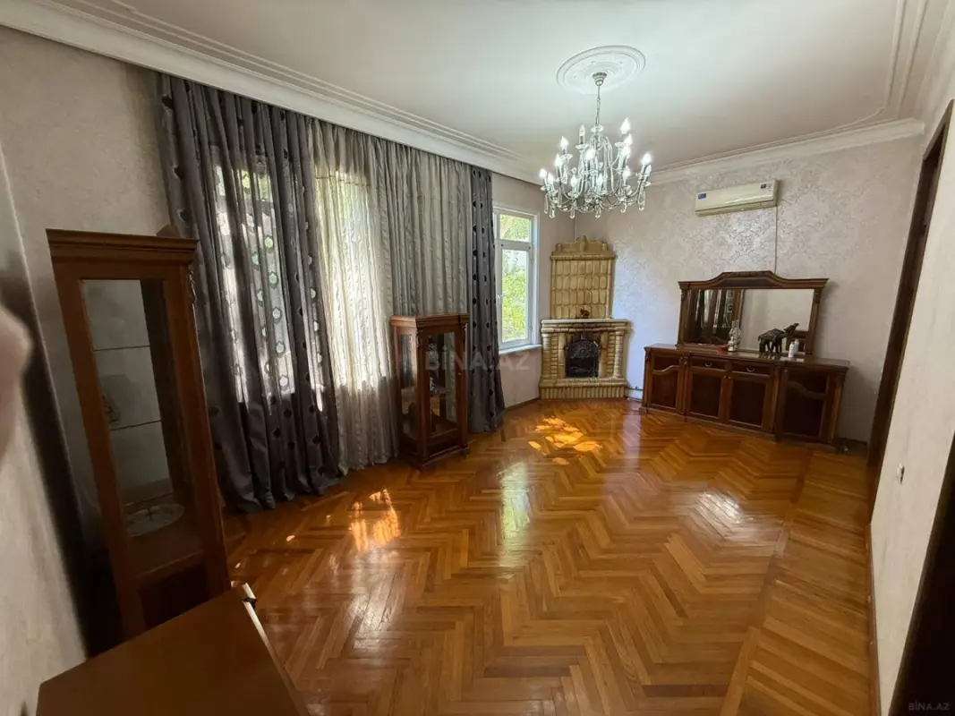Kirayə verilir 4 otaqlı mənzil 115 m²