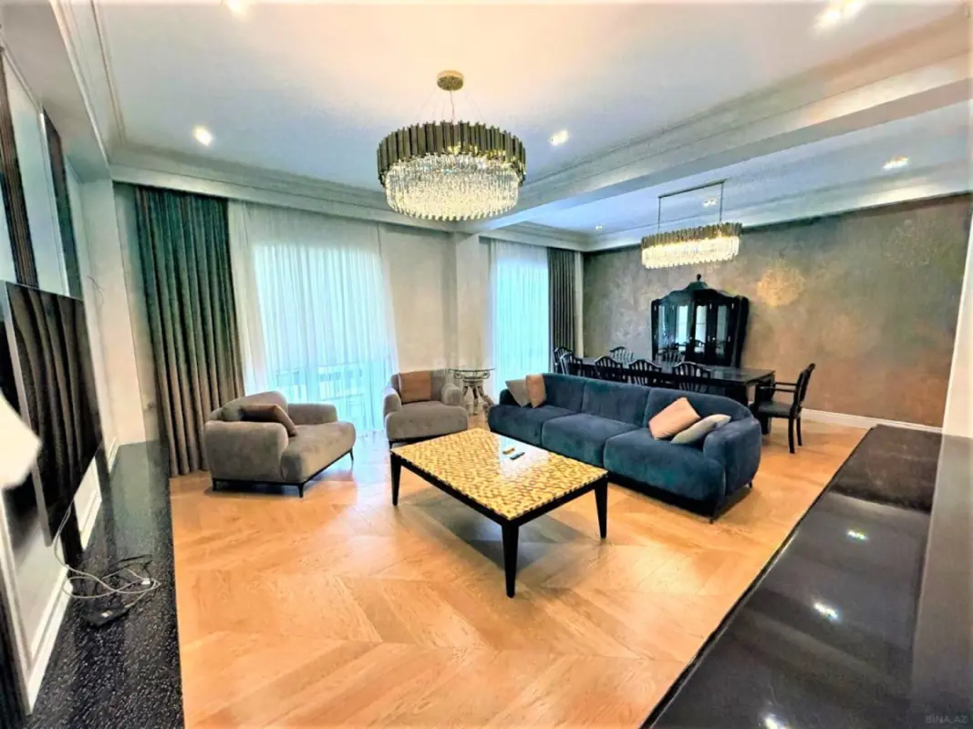 Kirayə verilir 3 otaqlı mənzil 165 m²