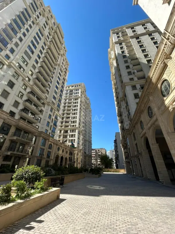 Kirayə verilir 2 otaqlı mənzil 75 m²
