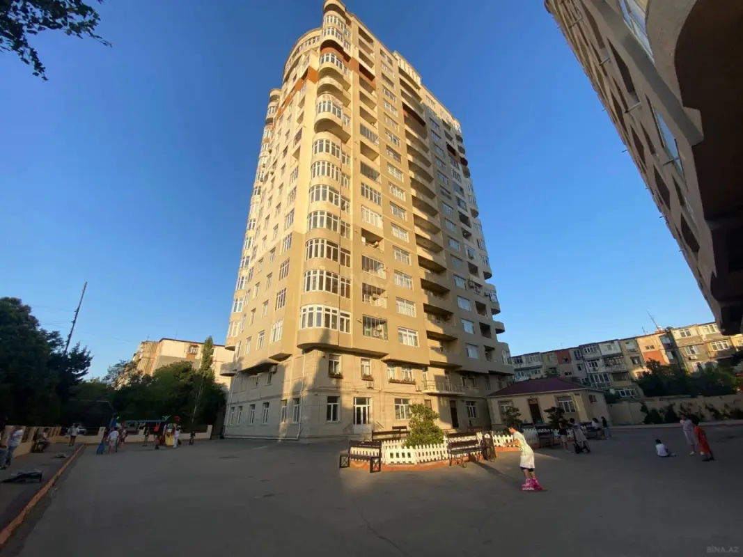 Satılır 3 otaqlı mənzil 113 m²