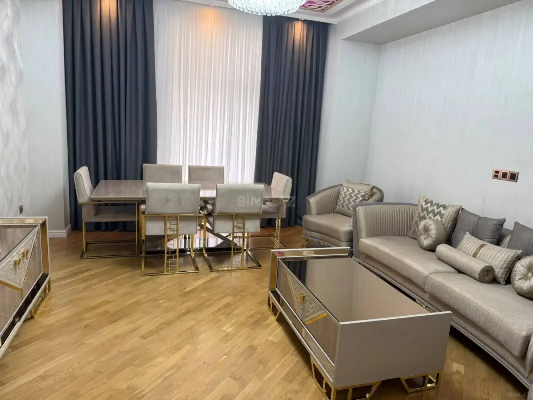 Kirayə verilir 3 otaqlı mənzil 130 m²